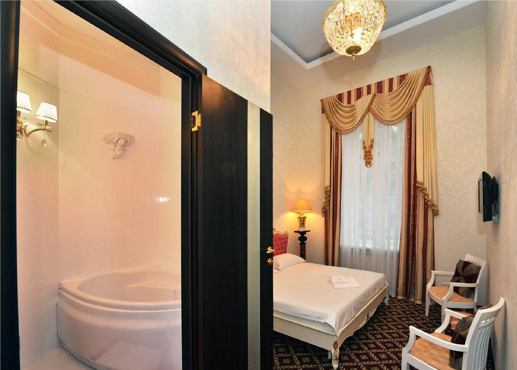 Queen Valery Hotel Одесса Номер фото