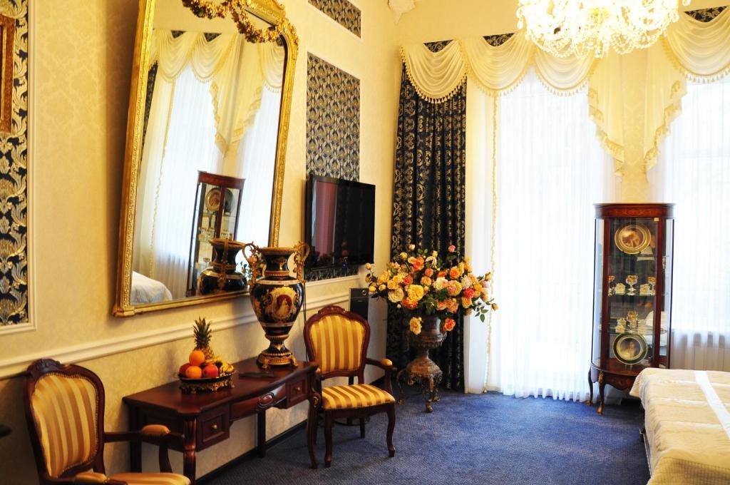 Queen Valery Hotel Одесса Номер фото