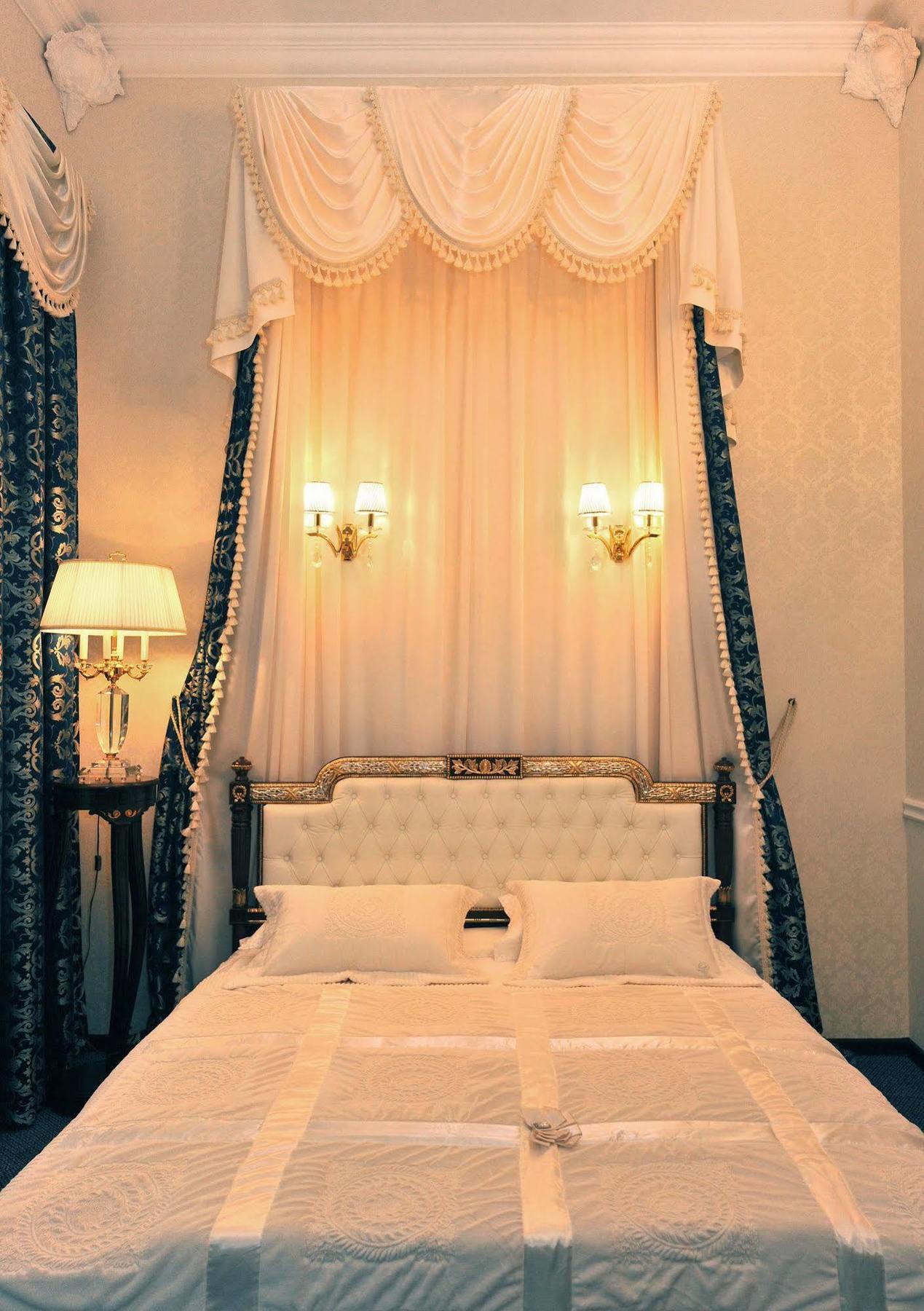 Queen Valery Hotel Одесса Экстерьер фото