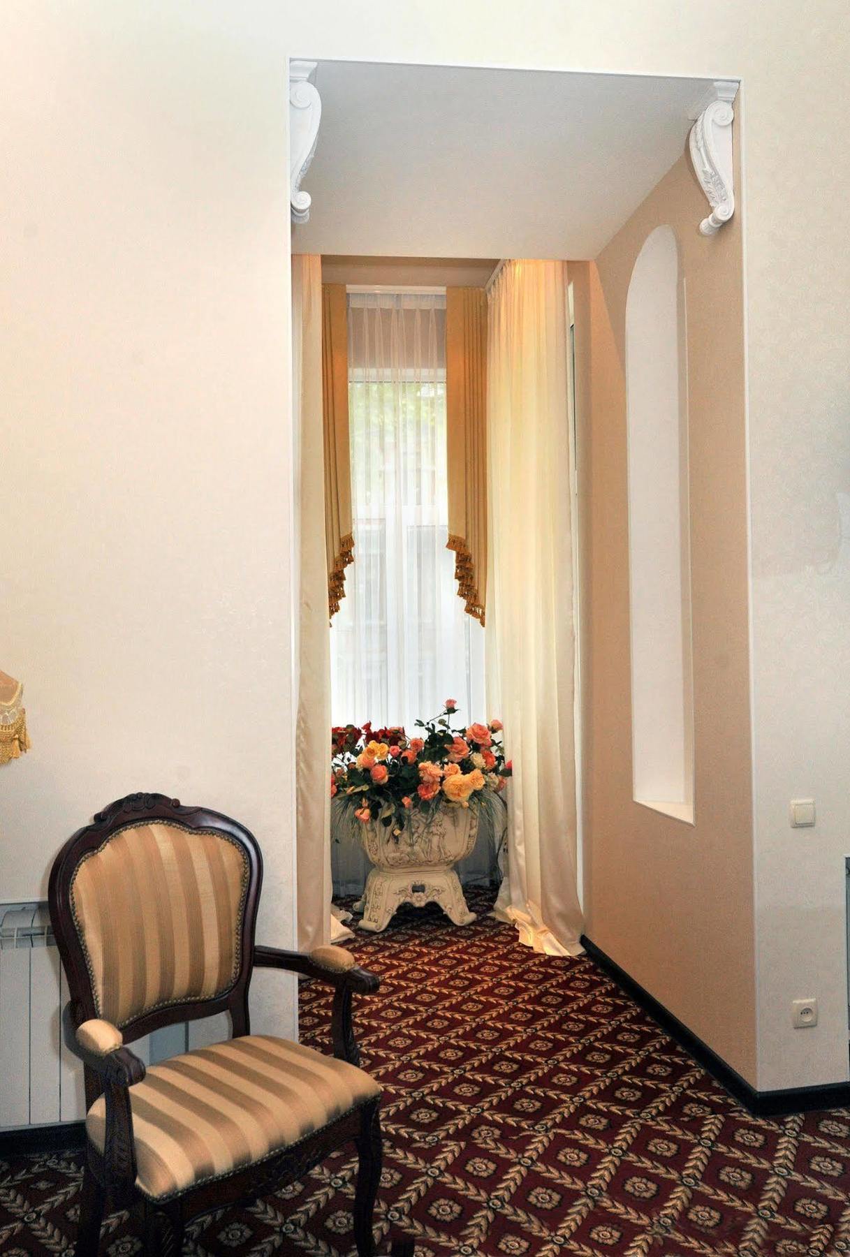 Queen Valery Hotel Одесса Экстерьер фото