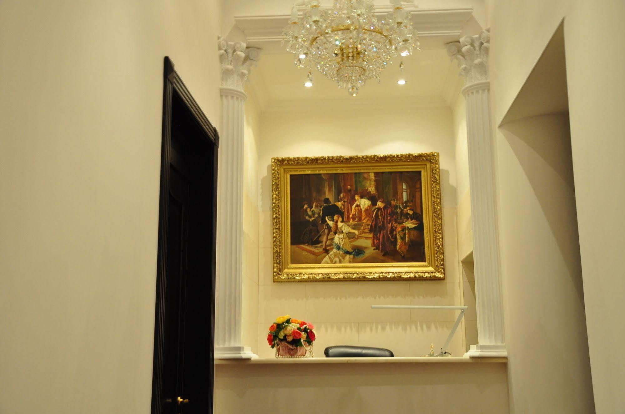 Queen Valery Hotel Одесса Экстерьер фото